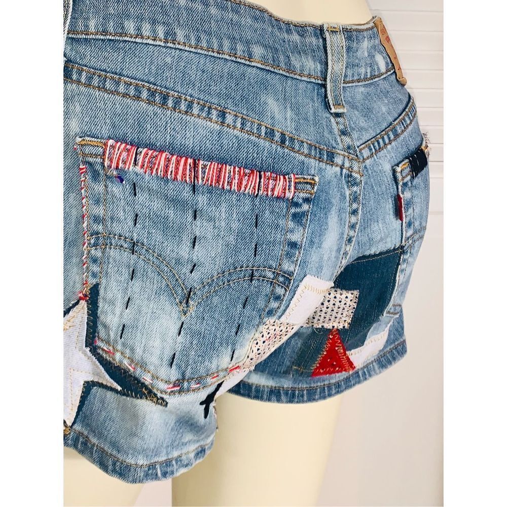 Vintage‎ Y2K Custom Levi’s Patriotic Patchwork Shorts Size 9 - Picture 9 of 17